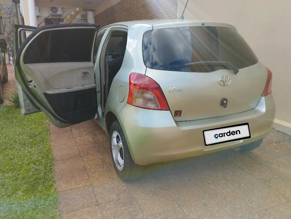 TOYOTA VITZ 2007, imagen 10